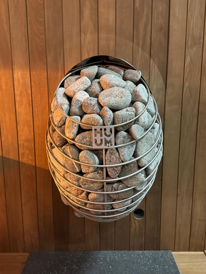 Why the best luxury outdoor saunas are built around HUUM heaters
